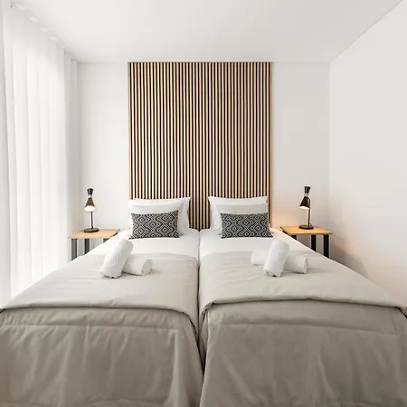 6 Silver Coast Villa