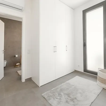 6 Silver Coast Villa *